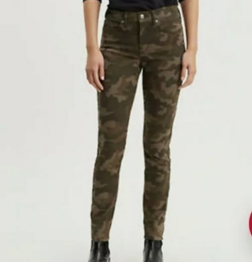Levi's